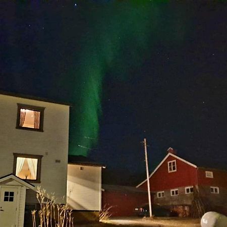 Traditional Farm House Located Close To Fjord Lyngseidet Exterior foto